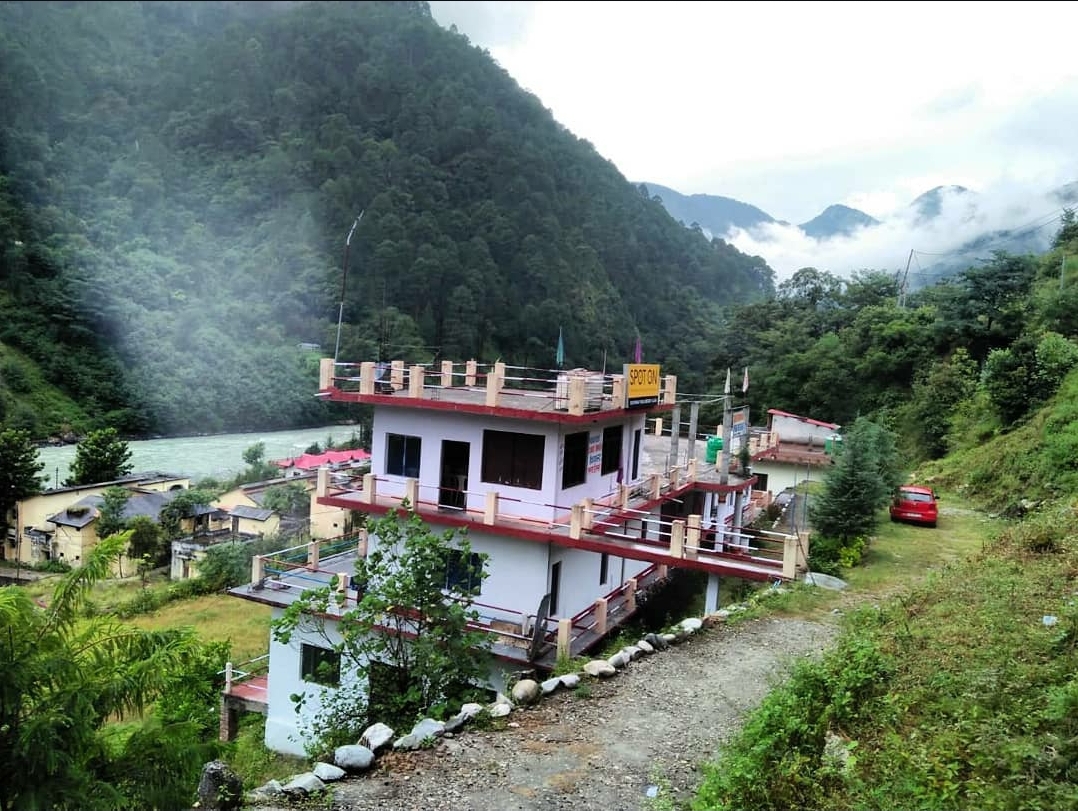 The Devdwar Yoga Resort