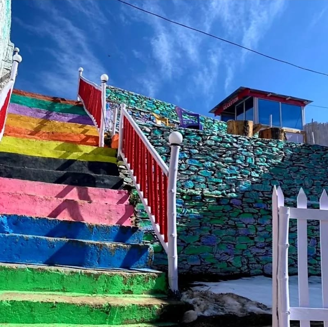 THE WONDERLAND COTTAGES & CAFE