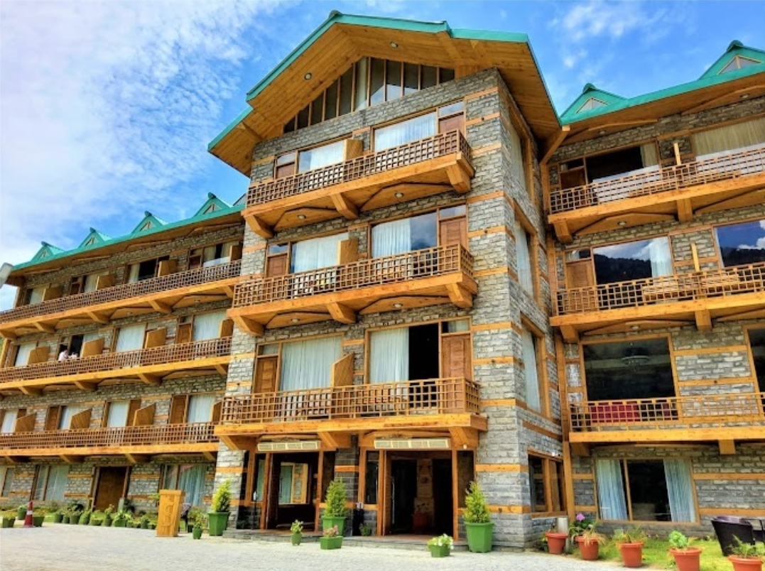 Shirar Resort and Spa