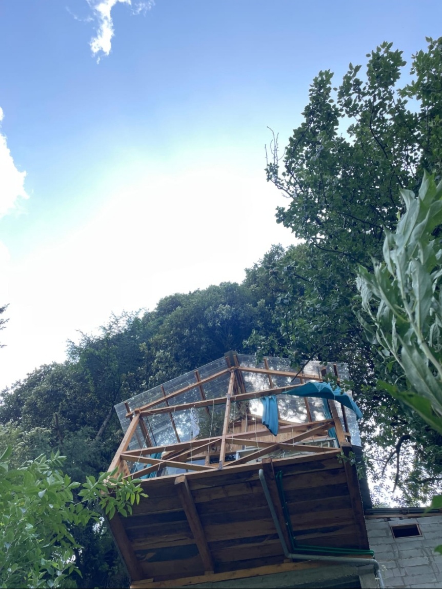 Galaxy Tree House with Jacuzzi 