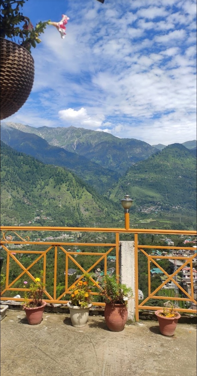Soham`s Chateau De Naggar