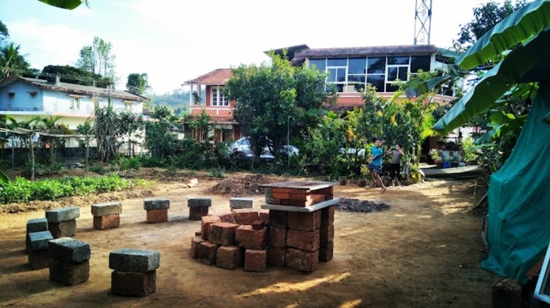 Summer Green Guest House and Homestay