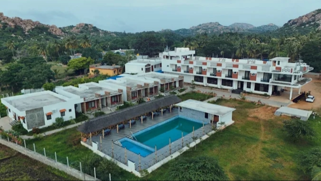 Hampi Delmont Resort