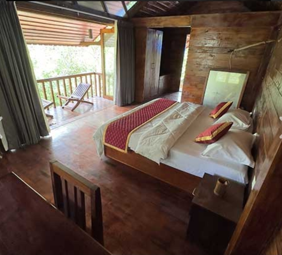 Ealakka Retreats