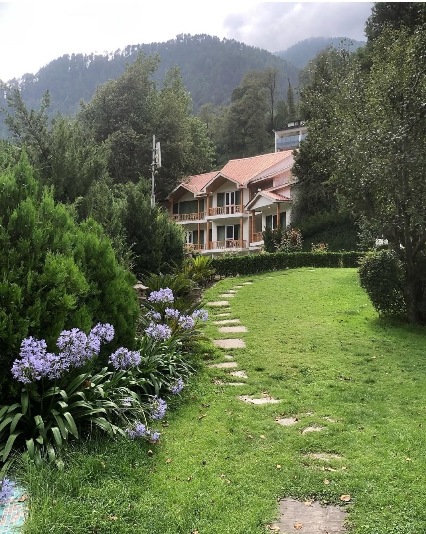 Mastiff Grand Manali Resort
