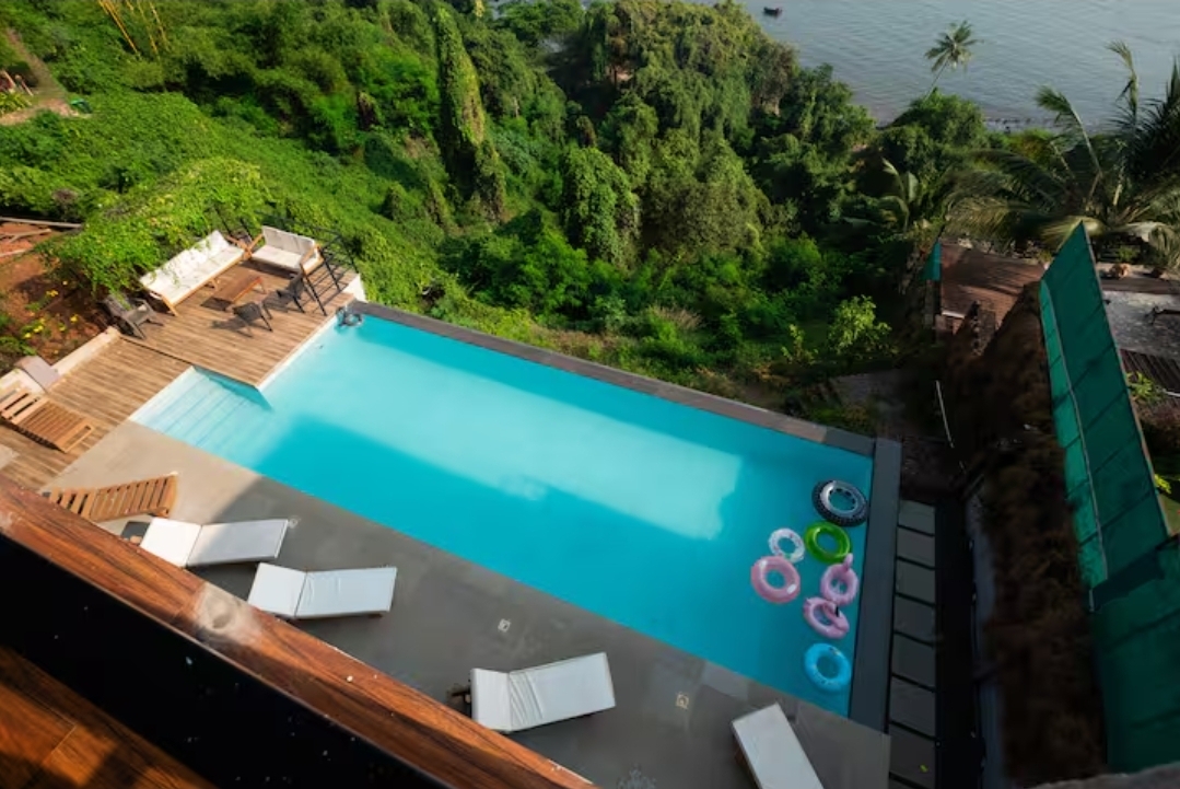 Seaside Private Villa by Dia Hotels & Homes