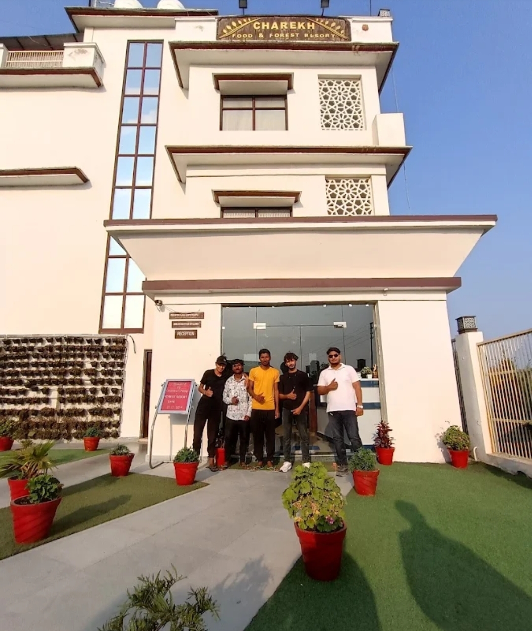 Charekh Food and Forest Resort Landsdowne