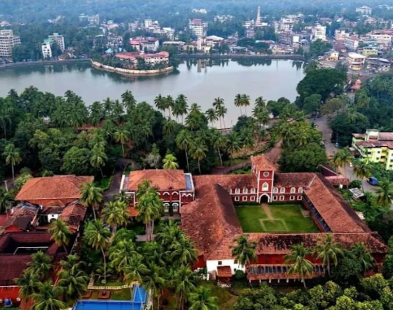 Sawantwadi Palace Boutique Art Hotel
