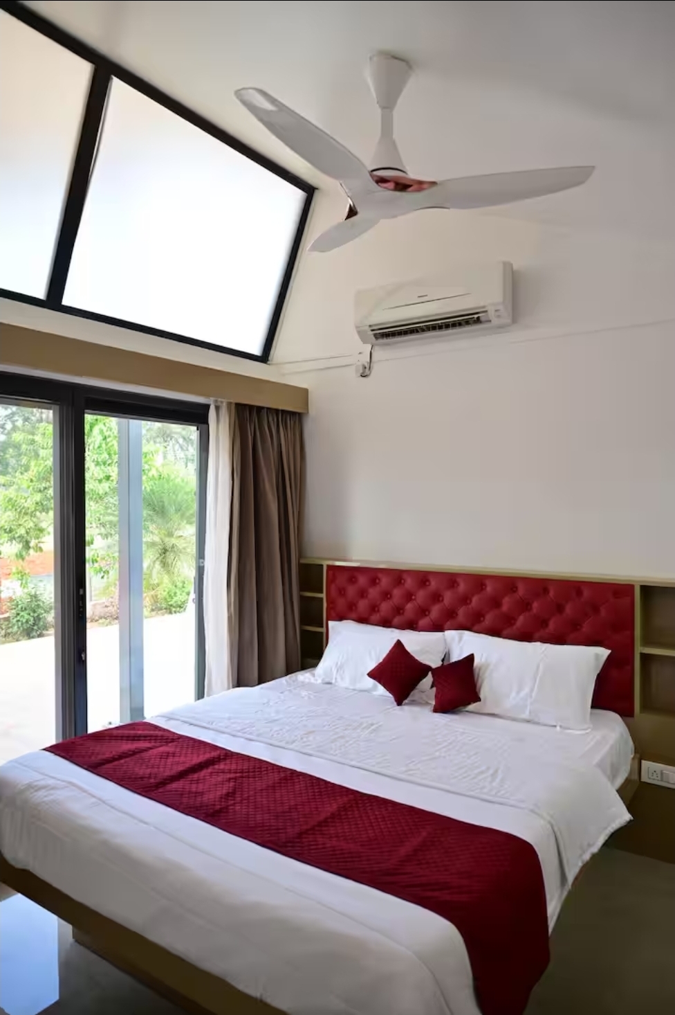 KONNIS URBAN NEST