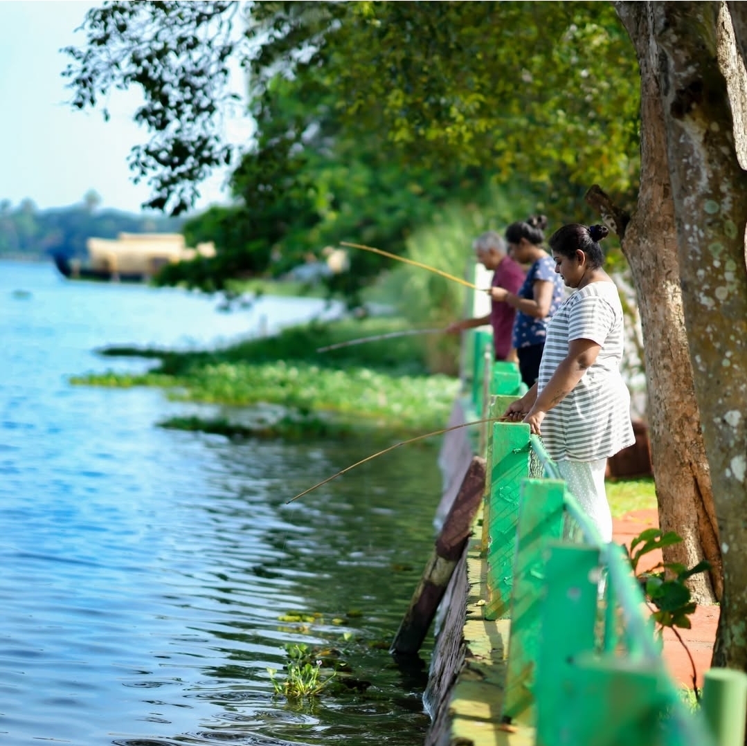 ILLIKKALAM Lakeside Cottages