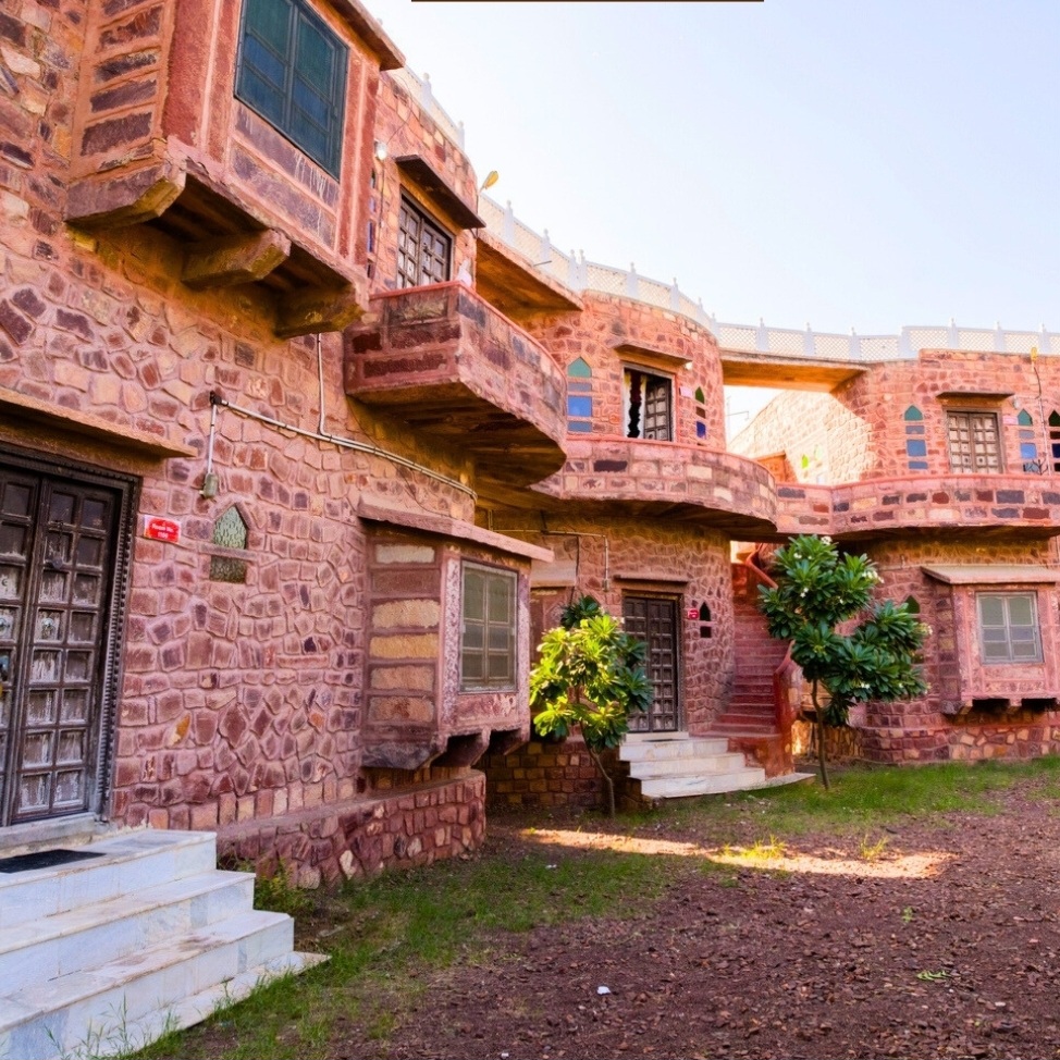 Desert Haveli Resort & Camp