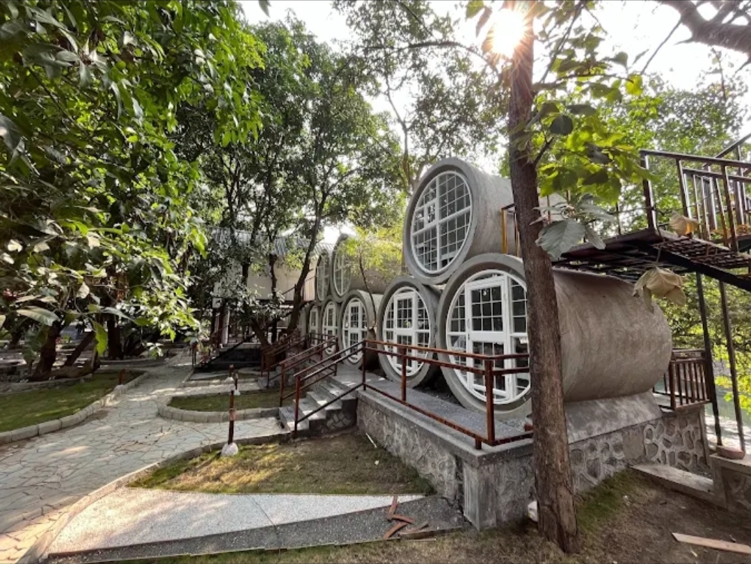 Aamraa Resort