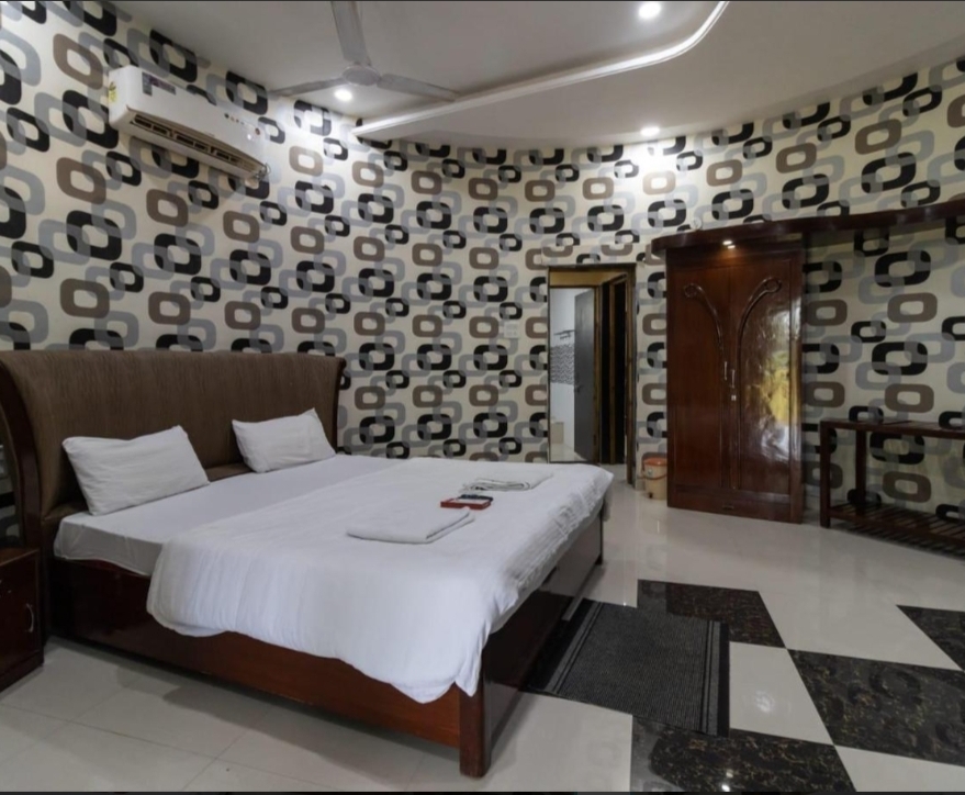 Vrindavan Gopala Resort, New Bhedaghat 