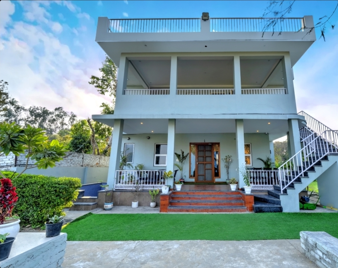 Awadh Bagh by Undermyroof.in