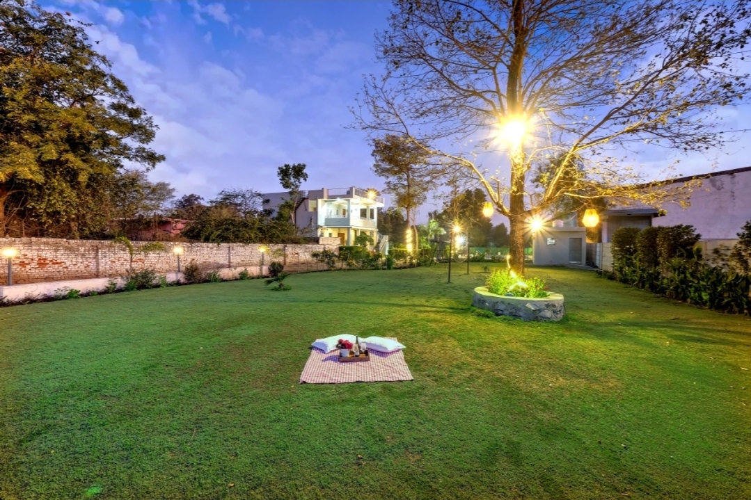 Awadh Bagh by Undermyroof.in