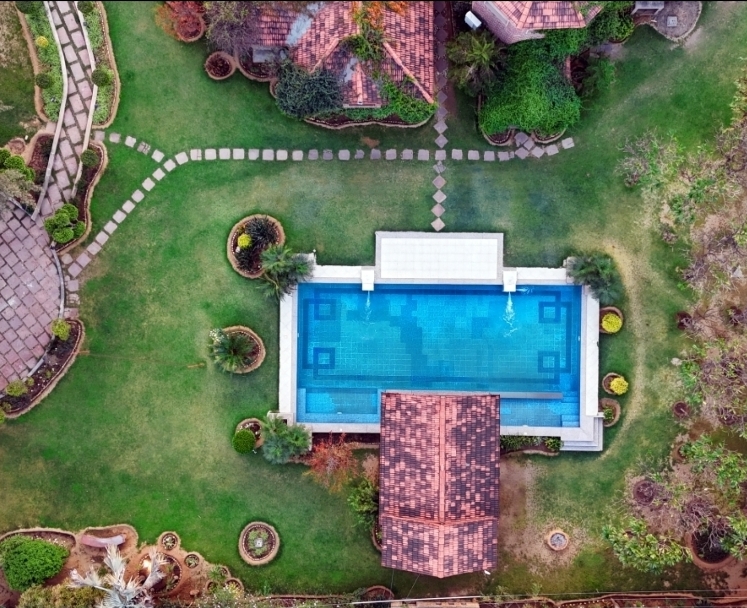 Baweja Farm by Undermyroof.in