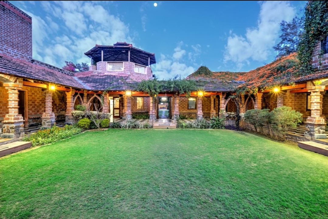 Baweja Farm by Undermyroof.in