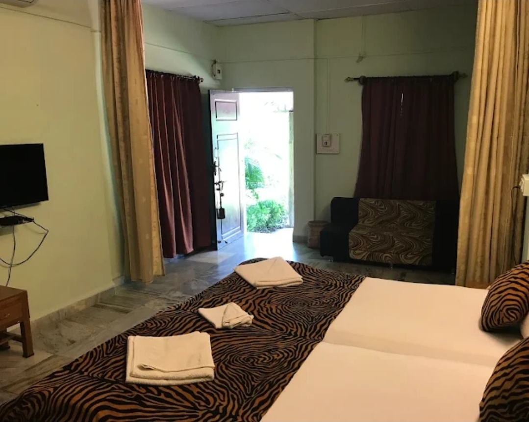 Baaz Jungle Resort