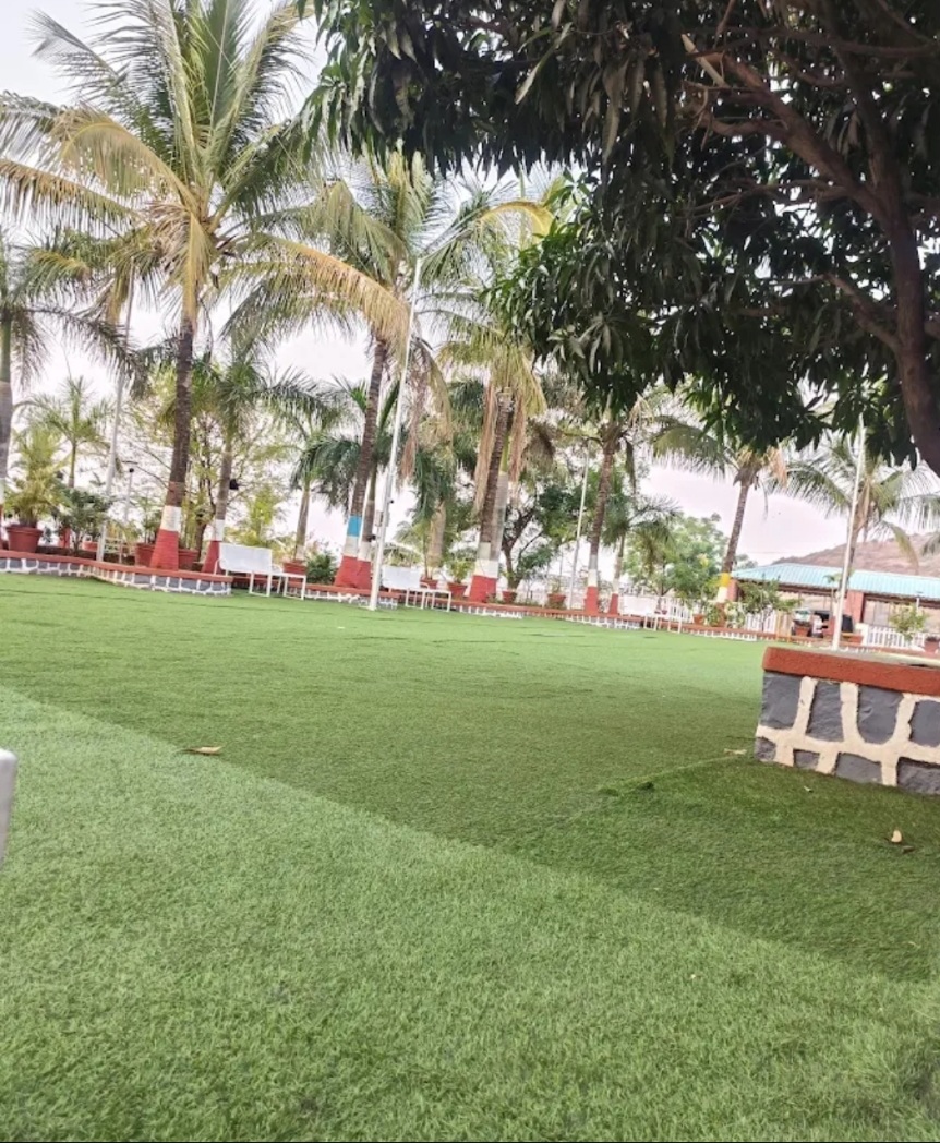 The Green Hill Resort