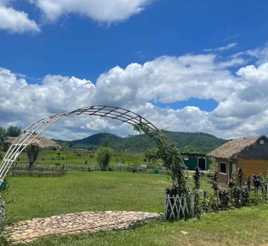 Sunshine Farms And Resort