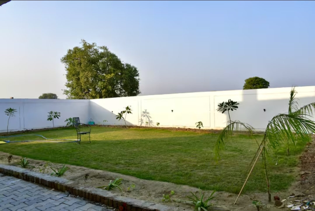 Village Villa Agra