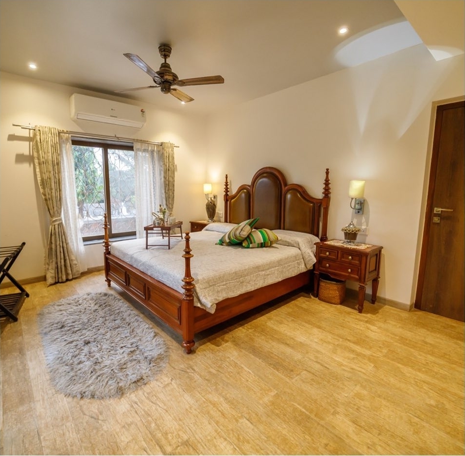 Irani Homestays