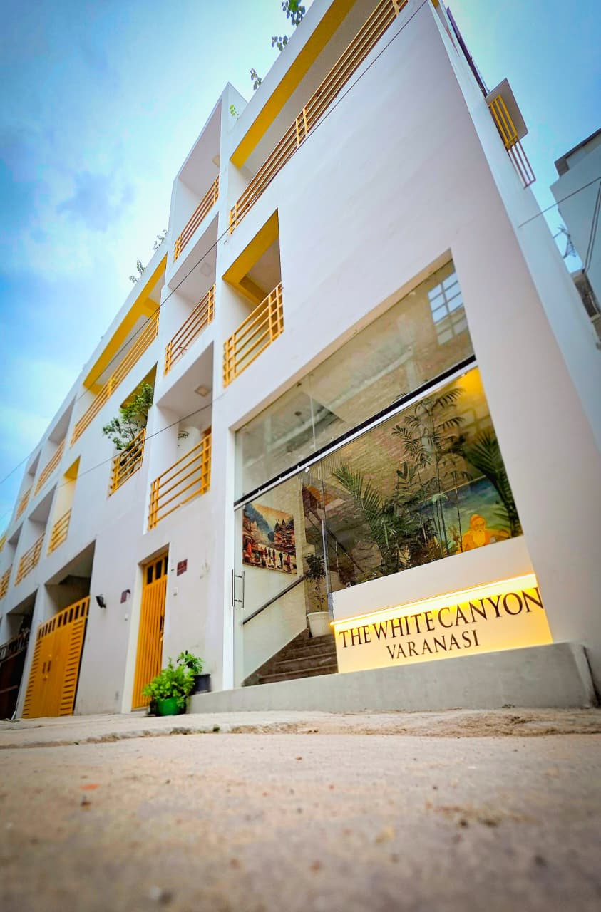 The White Canyon Hotel