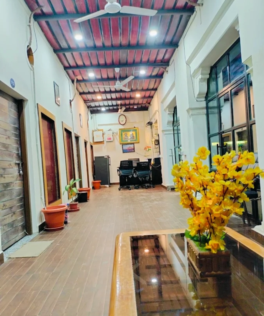 Iconic Hotels Lanka Varanasi