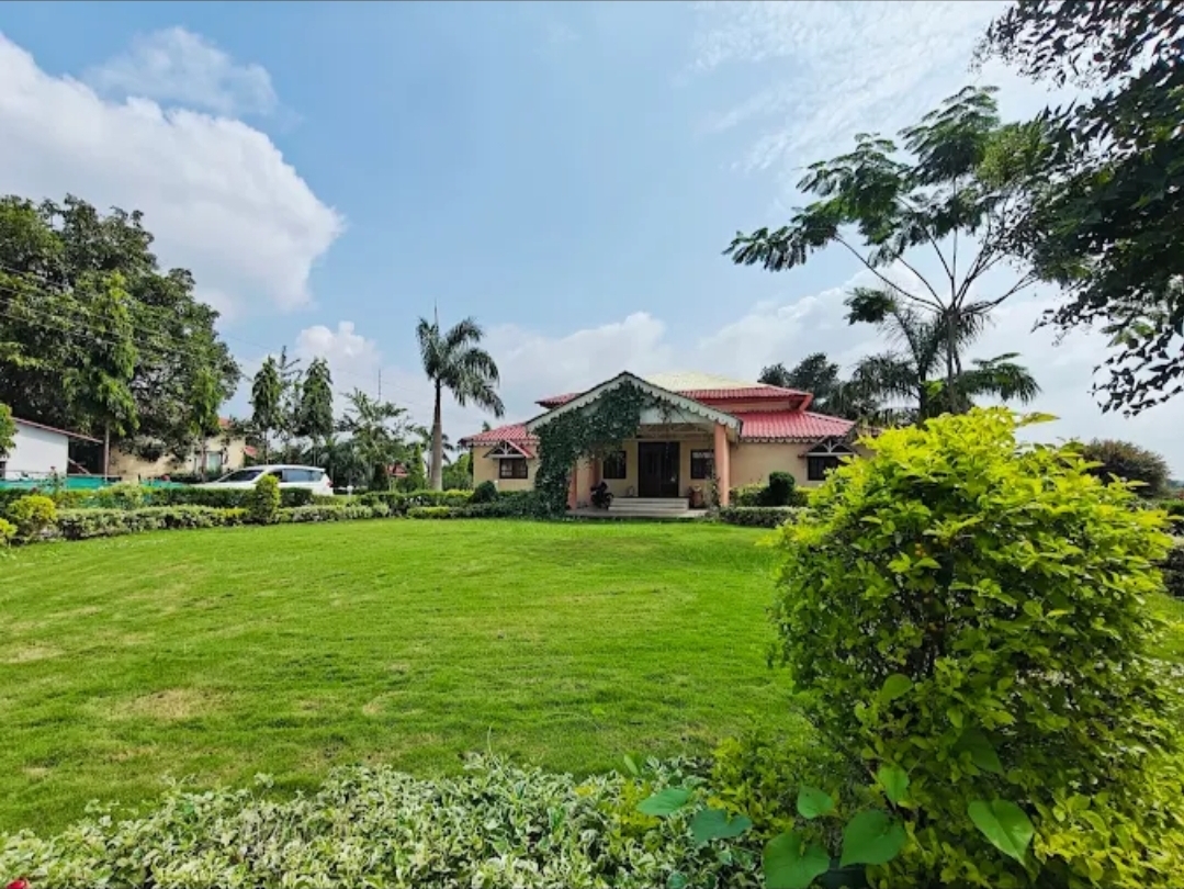 SINGANAMA FARM RESORT