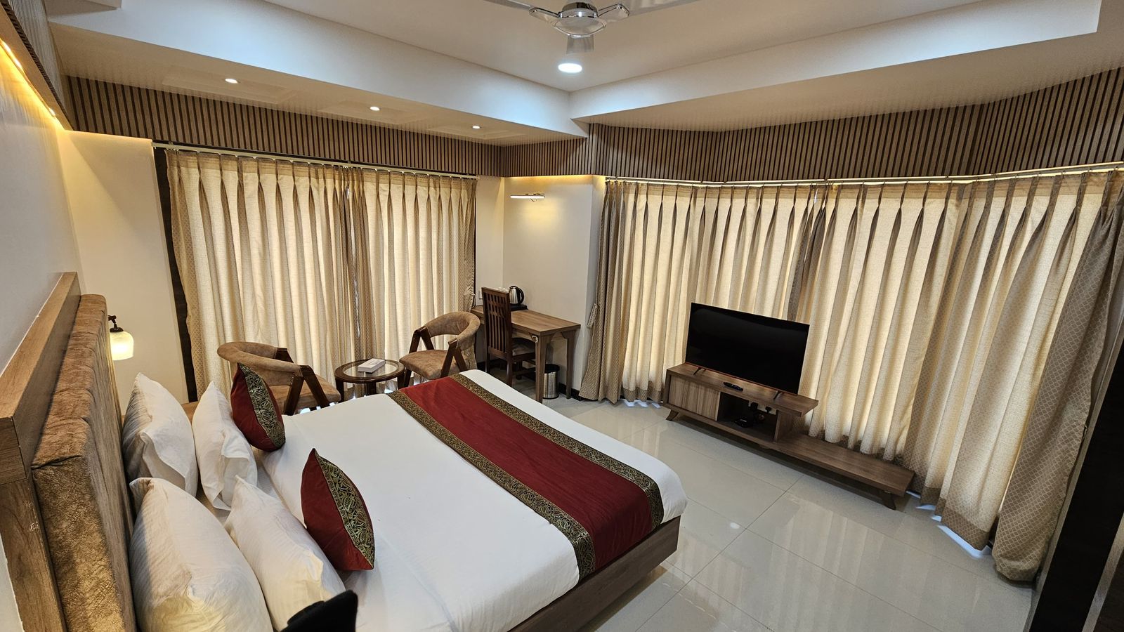 Sainik Grand Hotel