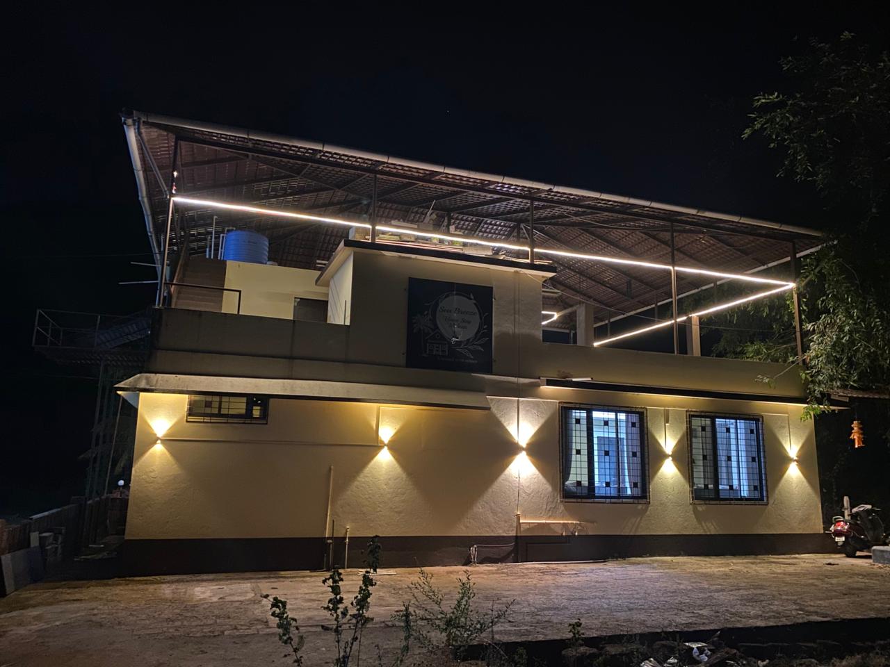 Sea Breeze Homestay Malvan