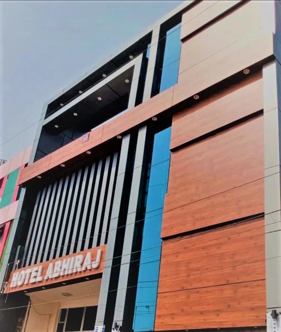 Abhiraj Guest House