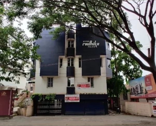 Hotel Radhika Palace