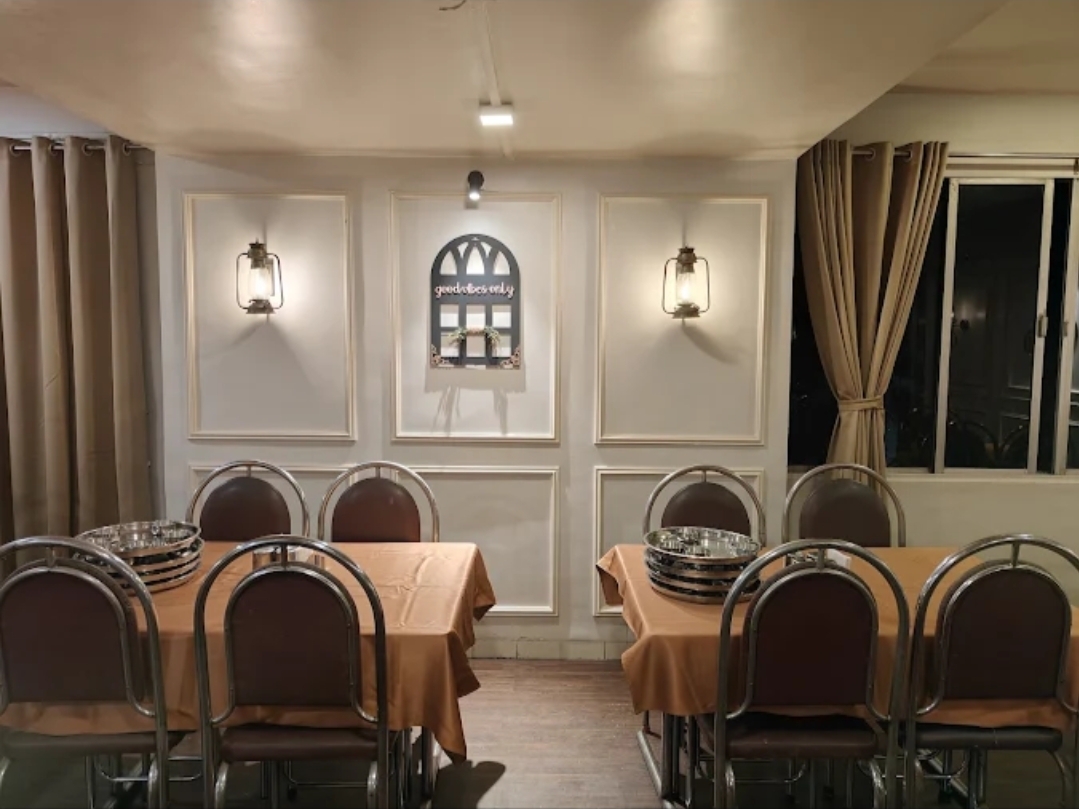 Hotel Radhika Palace