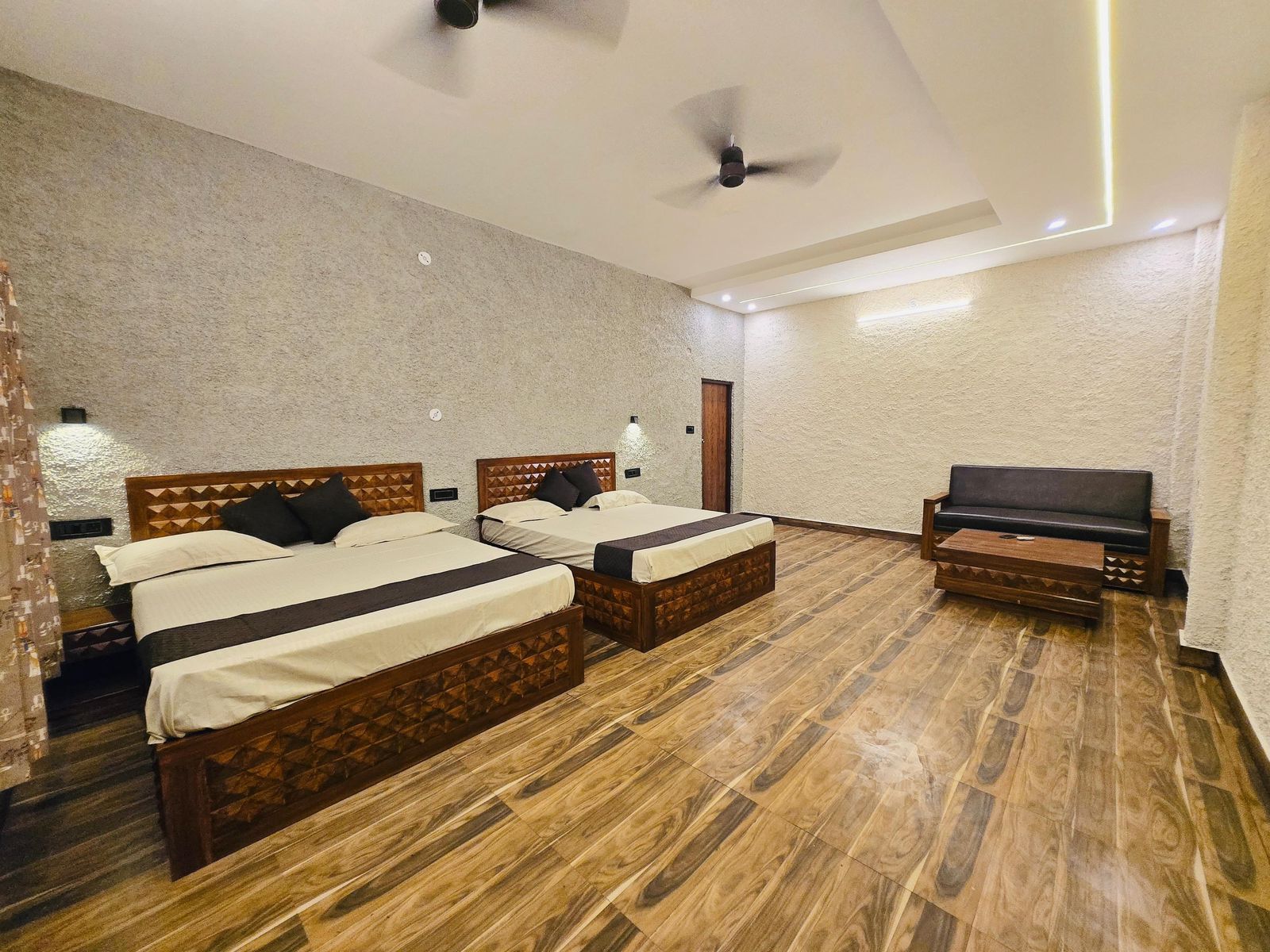 Earth Home Katarniaghat