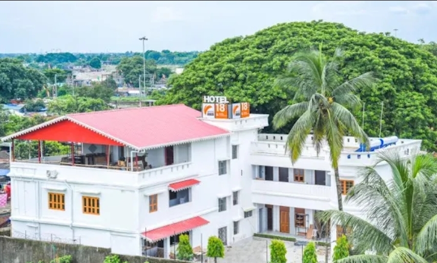 Hotel INSTA 18
