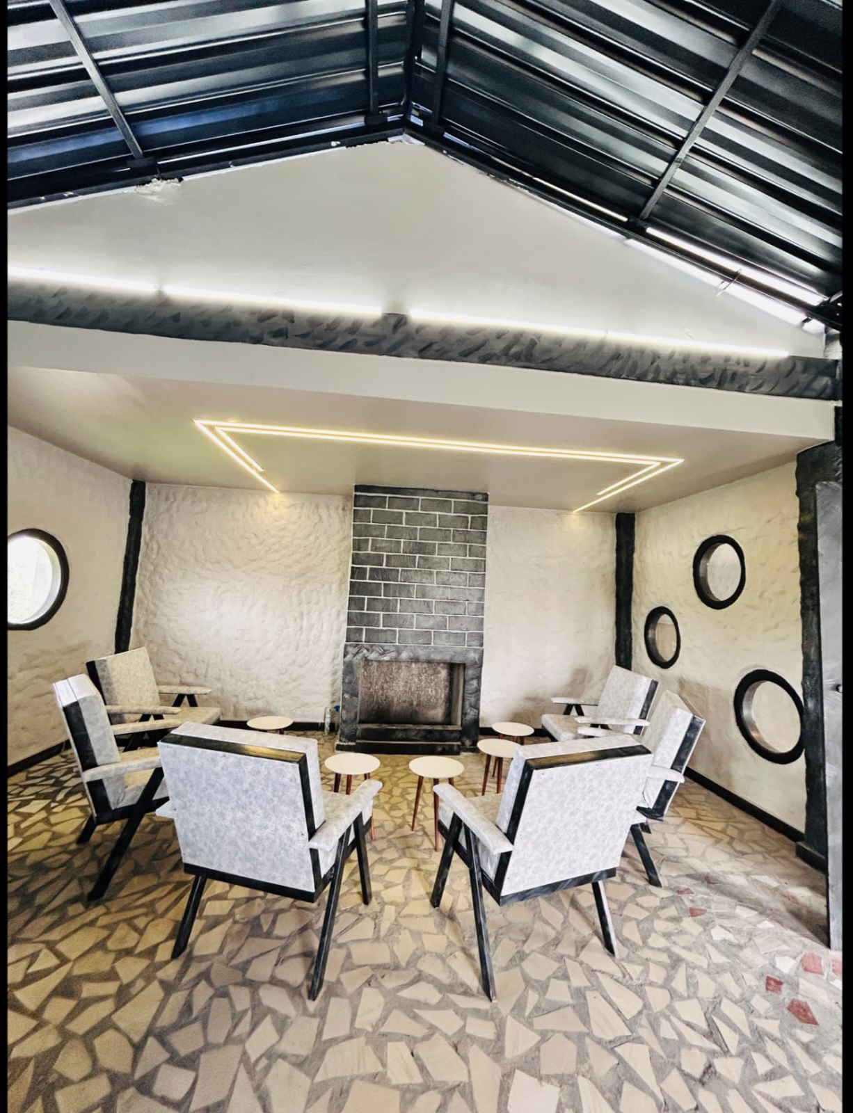 Rajbongshi Heritage Inn