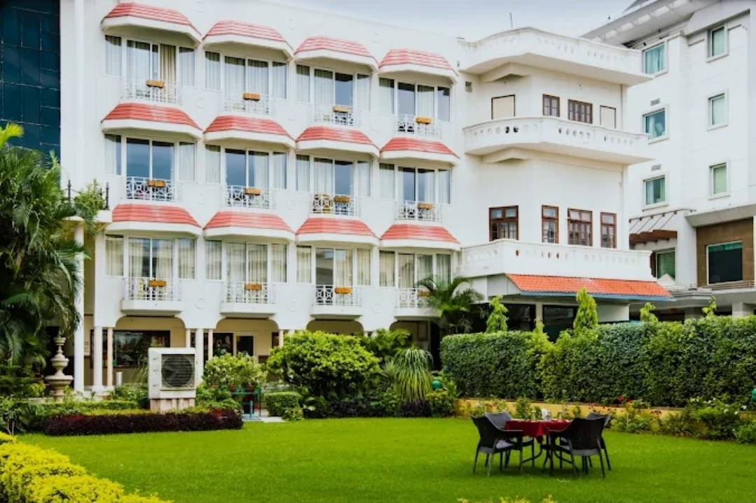 Hotel Surya, Kaiser Palace