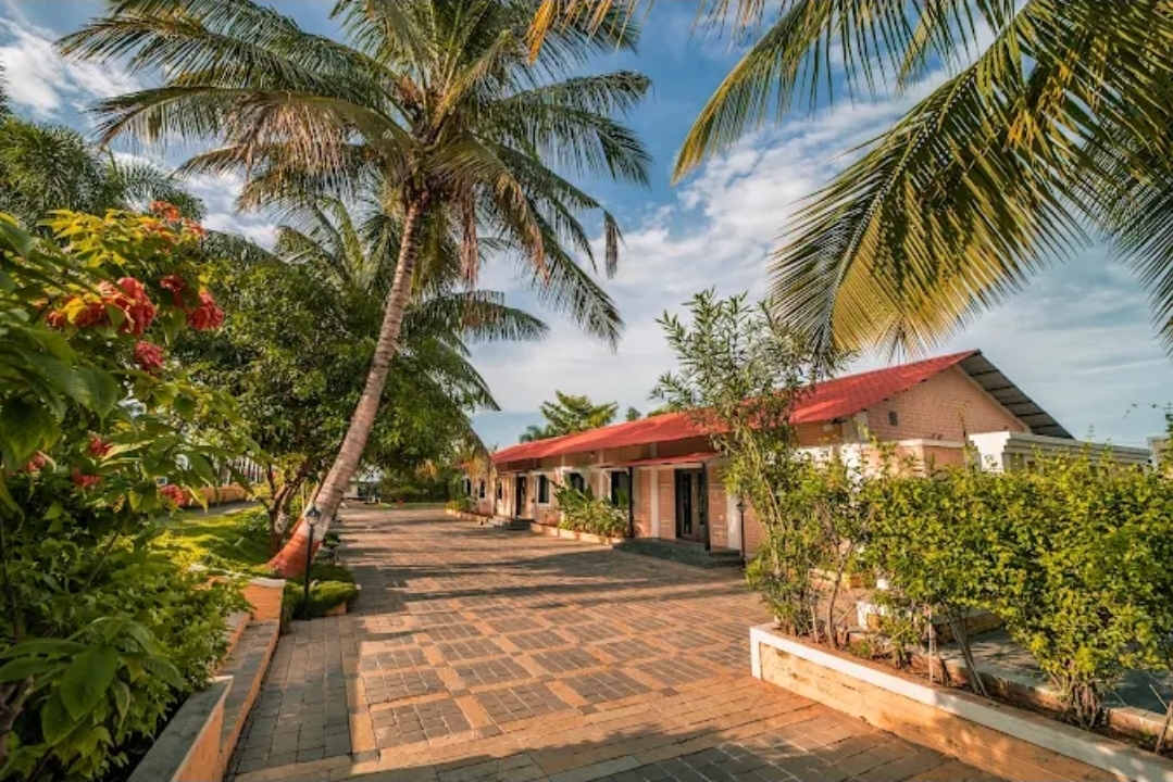 Yashodhan Agri Tourism Resort 