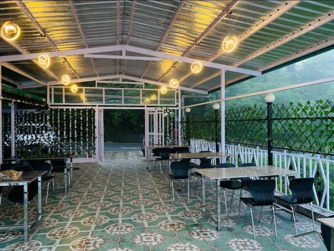 Terrace Hideaway Cafe and Stays
