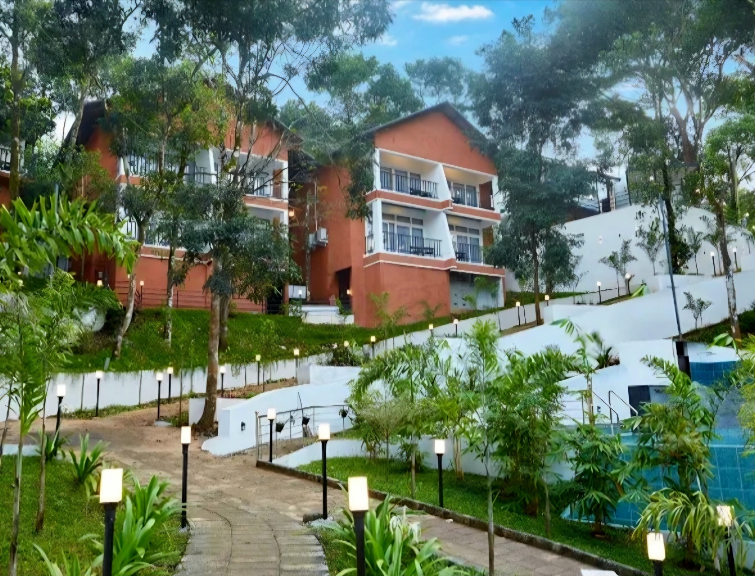 Era Luxury Resort Munnar by Stride