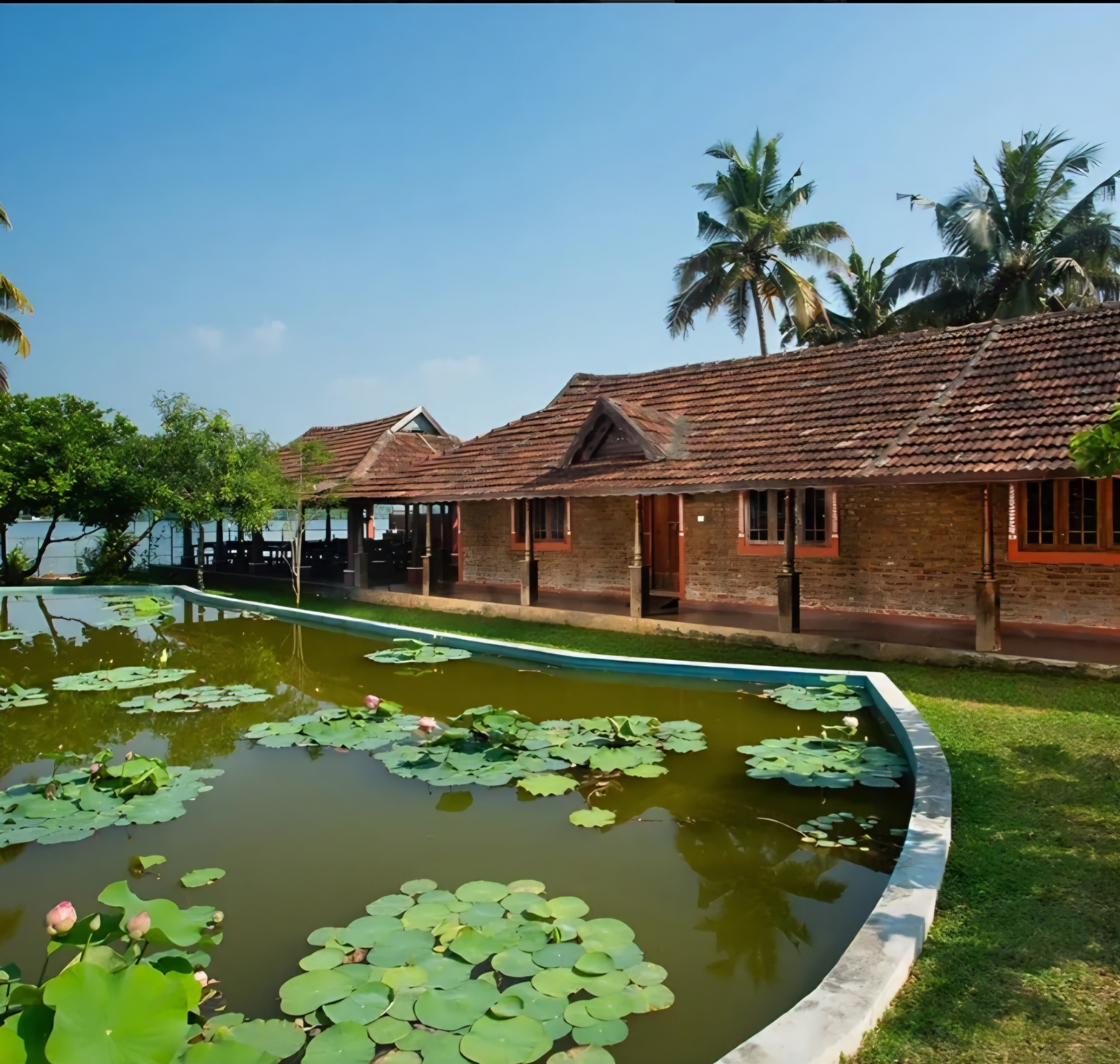 Akanta Ayurveda and Yoga Cherai