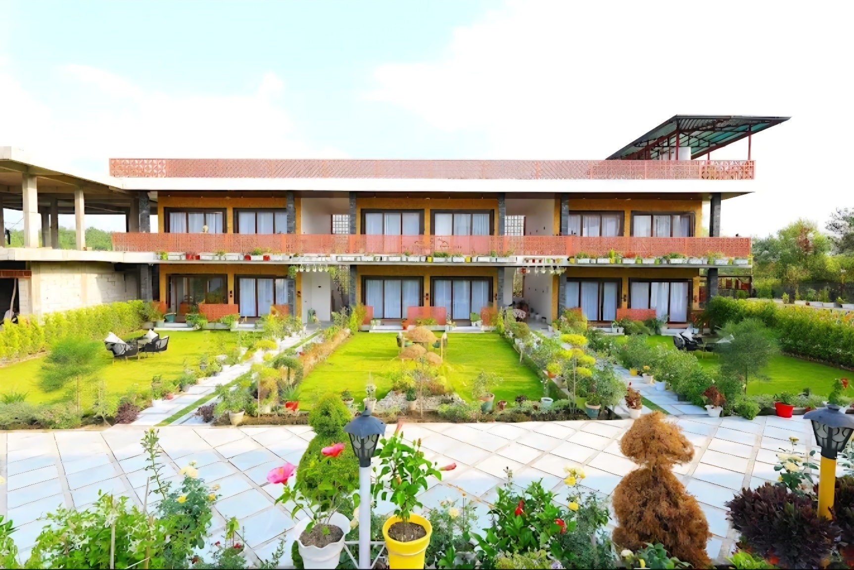 Chitralekha Boutique Resort Dehradun